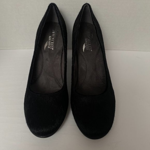 COPY - AEROSOLES DOLLE UP PUMP BLACK COWHAIR IN SIZE 9.5W - Picture 3 of 8